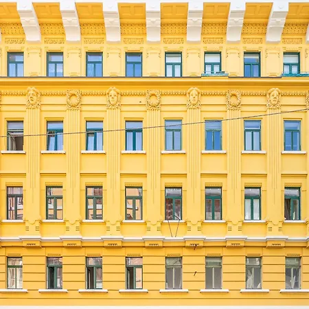 Garibaldi Luxury Apartment