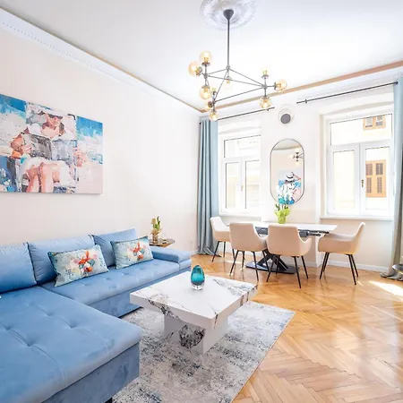Apartment Garibaldi Luxury Trieste